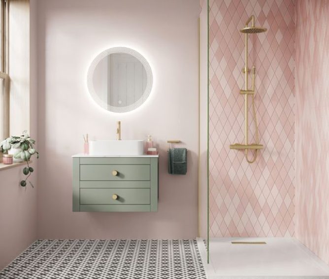 Barbiecore bathroom